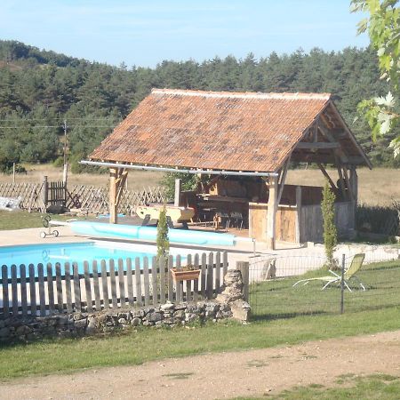 Chambres Sur Domaine Avec Piscine En Pleine Nature Mostuéjouls Exteriör bild