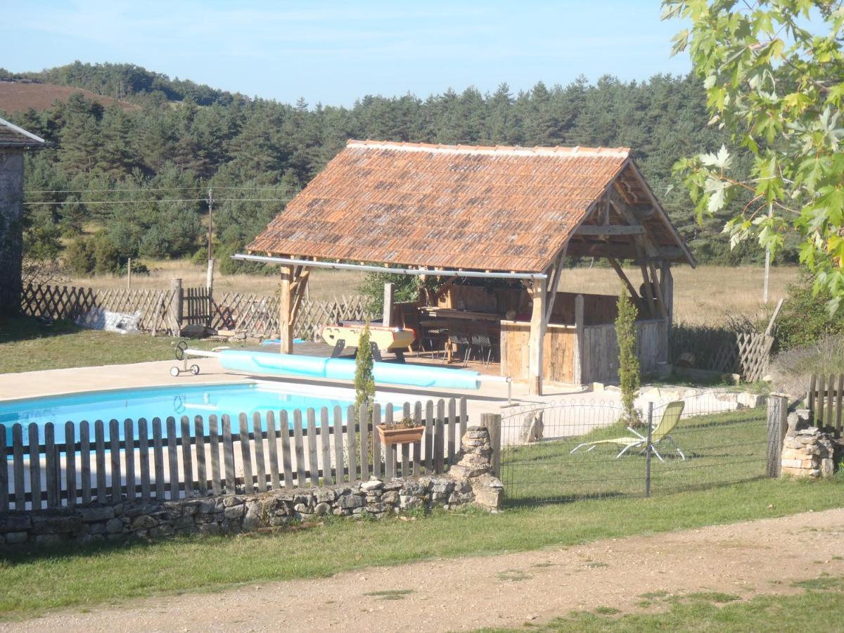 Chambres Sur Domaine Avec Piscine En Pleine Nature Mostuéjouls Exteriör bild