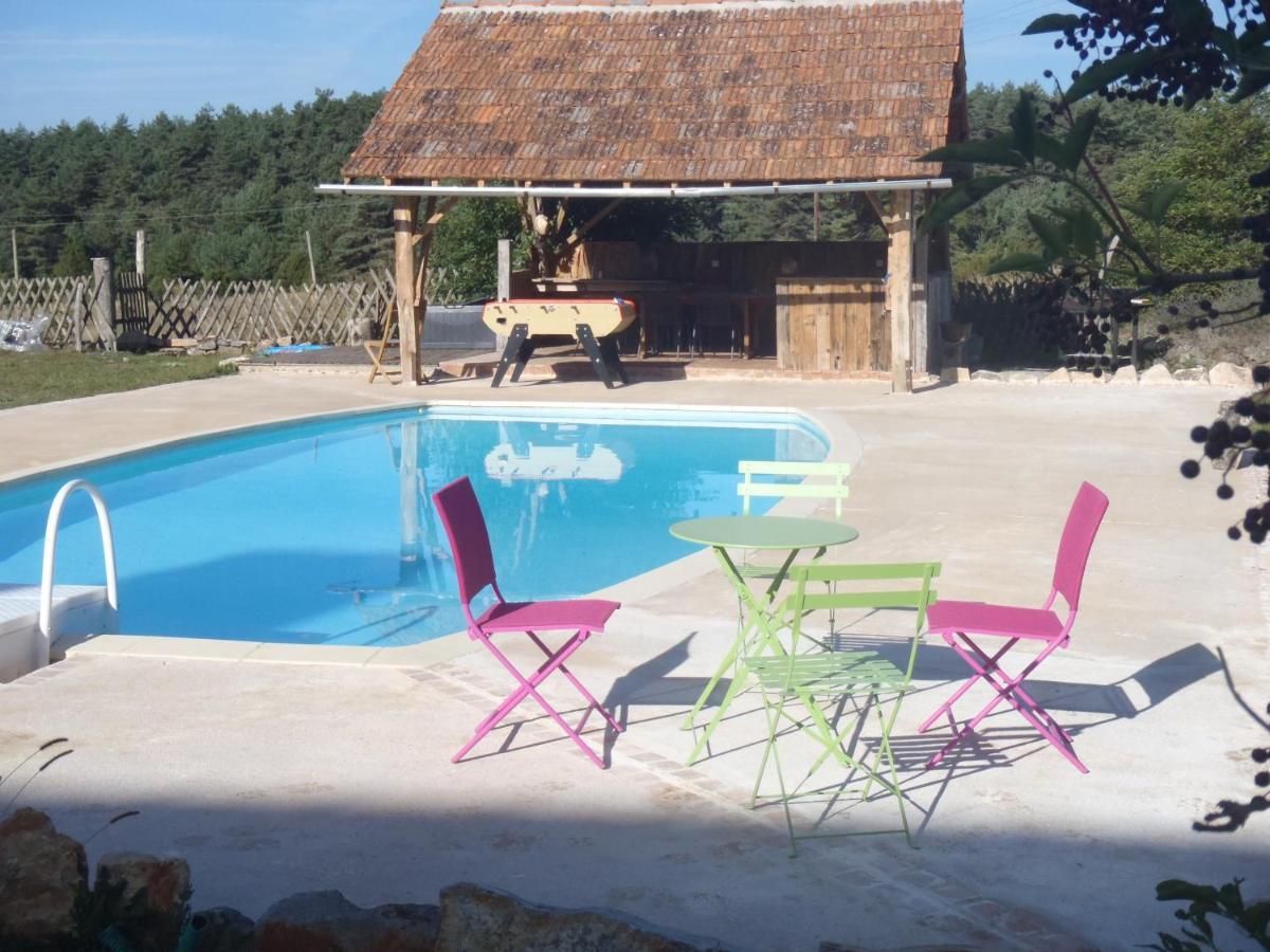 Chambres Sur Domaine Avec Piscine En Pleine Nature Mostuéjouls Exteriör bild